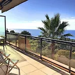 Vue Piscine A Debordement アパート