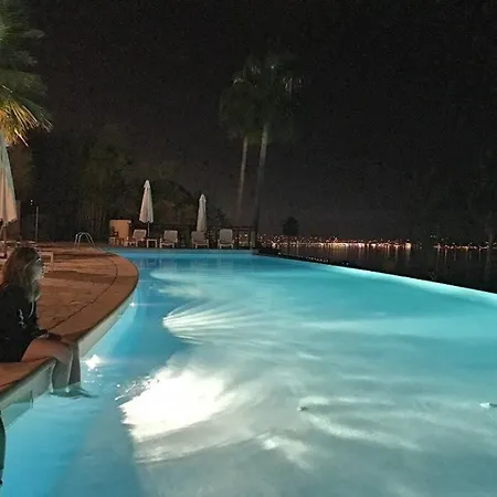 Vue Piscine A Debordement ヴァロリス